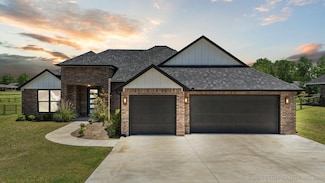 717 N 24th St, Collinsville, OK 74021