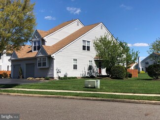 165 Birch Hollow Dr Unit 165, Bordentown, NJ 08505