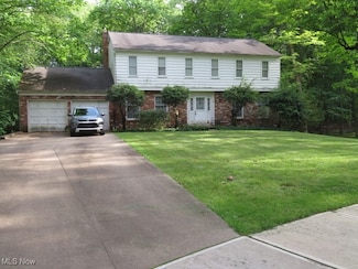 33100 Coachman Ln, Solon, OH 44139