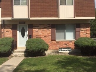 1111 Euclid Ln, Richton Park, IL 60471