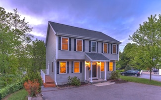 1099 Liberty St, Braintree, MA 02184