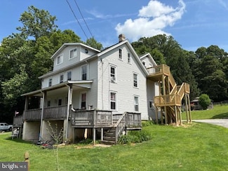 140 Chestnut Hill Dr, Parkesburg, PA 19365
