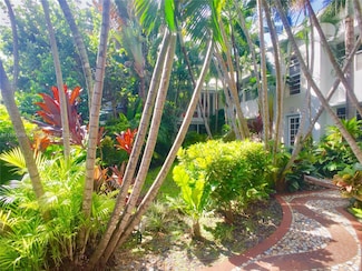 505 12th St Unit 11, Miami Beach, FL 33139
