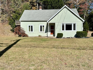 46 Hoskins Rd, Simsbury, CT 06070