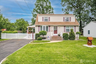 202 Garden Dr, South Plainfield, NJ 07080