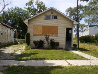 1300 S 21st Ave, Maywood, IL 60153