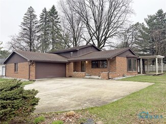 862 Ferndale Ct, Bowling Green, OH 43402