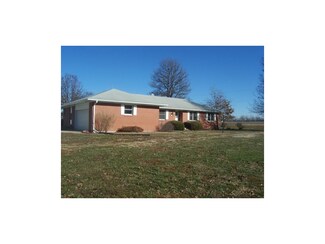 306 Oak St, Bucyrus, KS 66013