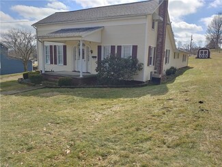 721 Hill St, Coshocton, OH 43812