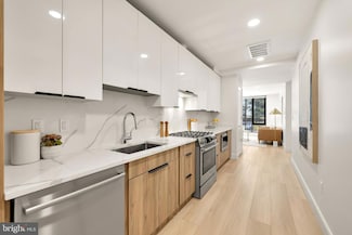 4111 Connecticut Ave NW Unit 103, Washington, DC 20008