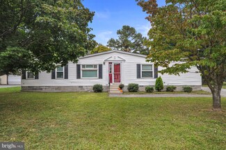 67 Cherry Dr W, Magnolia, DE 19962