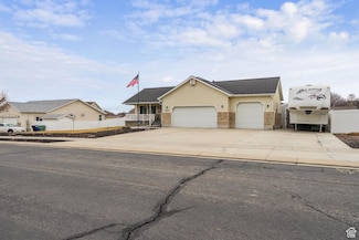 5029 Copper Meadow Ln, West Jordan, UT 84081