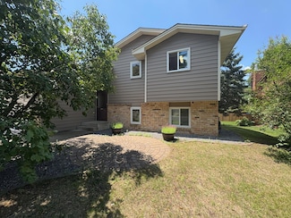 4267 Valley Forge Place, Saint Paul, MN 55123