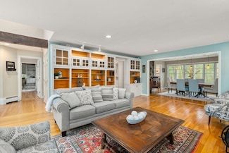4 Deacon Ln, Sudbury, MA 01776