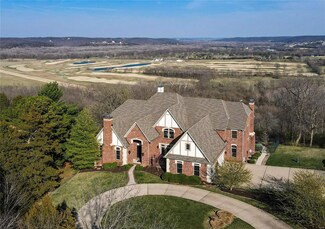 24 Persimmon Ln, Wildwood, MO 63025
