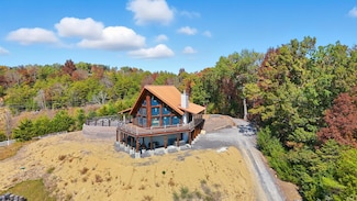 1410 Swannsylvania Rd, Dandridge, TN 37725