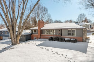 5205 W 61st St, Edina, MN 55436