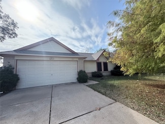 5915 Heather St, League City, TX 77573