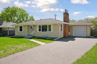 2554 Boone Ave S, Saint Louis Park, MN 55426