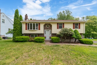 15 Shingle Mill Rd, Bristol, CT 06010