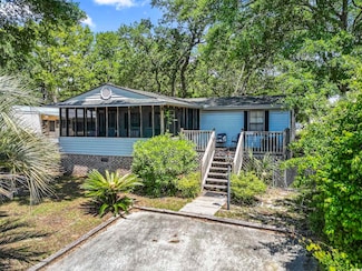 2425 Park St, North Myrtle Beach, SC 29582