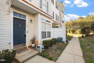 2200 Valley Edge Dr, Raleigh, NC 27614