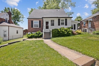 2831 Dunkirk Dr, Saint Louis, MO 63119