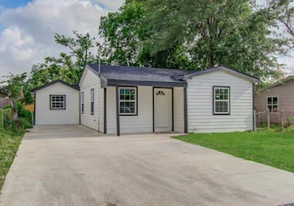 10309 Wiggins St, Houston, TX 77029