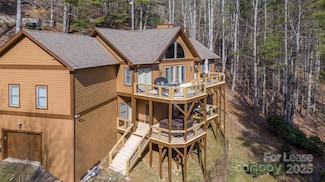 446 Windridge Dr, Sugar Grove, NC 28679