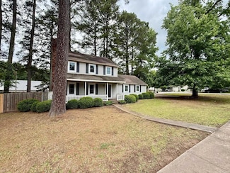 1603 Woodland Dr, Bryant, AR 72022