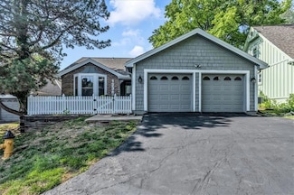 12368 W 82nd Place, Lenexa, KS 66215
