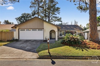 5 Chantilly Ct, Savannah, GA 31419