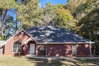 1303 Blueridge Pkwy, Longview, TX 75605