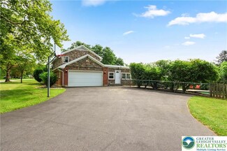 3660 Southwood Dr, Easton, PA 18045