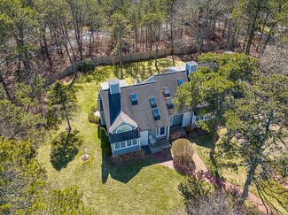21 Meetinghouse Hill, Edgartown, MA 02539