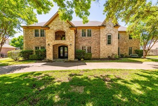 6817 Trinity Landing Dr N, Fort Worth, TX 76132