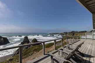 6175 N Highway 1, Bodega Bay, CA 94923
