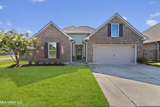 474 Palm Breeze Dr, Ocean Springs, MS 39564