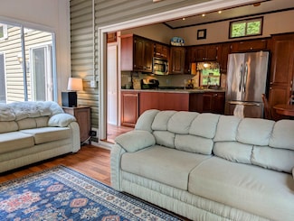 14 Overlook Rd, Holderness, NH 03245