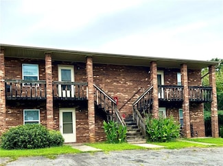 3951, 3955, 3960, 39 Bradford Ct, Winston-Salem, NC 27106