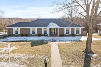 1404 Karen Dr, Jefferson City, MO 65101