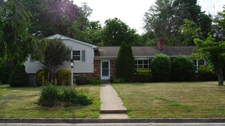 7 Brighton Ct, Stuarts Draft, VA 24477