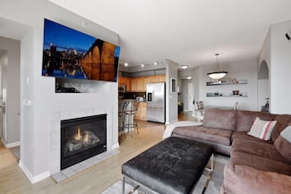 500 E Grant St Unit 1105, Minneapolis, MN 55404
