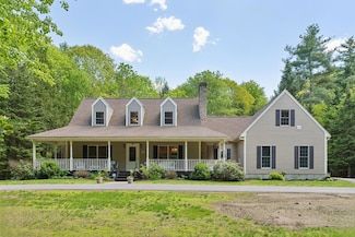 10 Ledge Hill Rd, Gorham, ME 04038