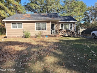 1117 Candlewood Dr, Kinston, NC 28501