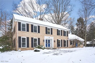 380 W Fairlawn Blvd, Akron, OH 44313
