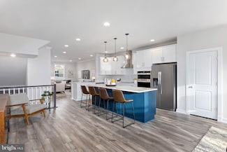 609 Barnehurst St, Middle River, MD 21220