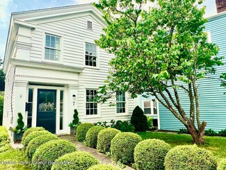 7 Railroad Ave, Chatham, NY 12037