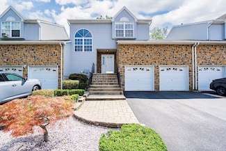 53 Barn Swallow Blvd, Marlboro, NJ 07746