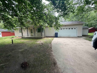 1247 W Youngs Rd, Gladwin, MI 48624